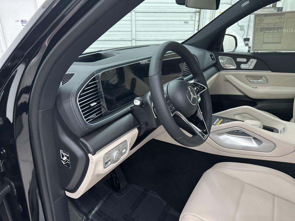 new 2025 Mercedes-Benz GLE 350 car, priced at $74,355