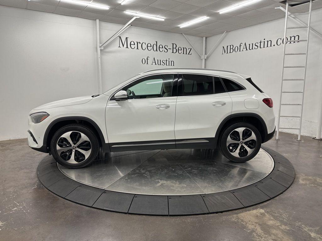 new 2025 Mercedes-Benz GLA 250 car, priced at $47,070