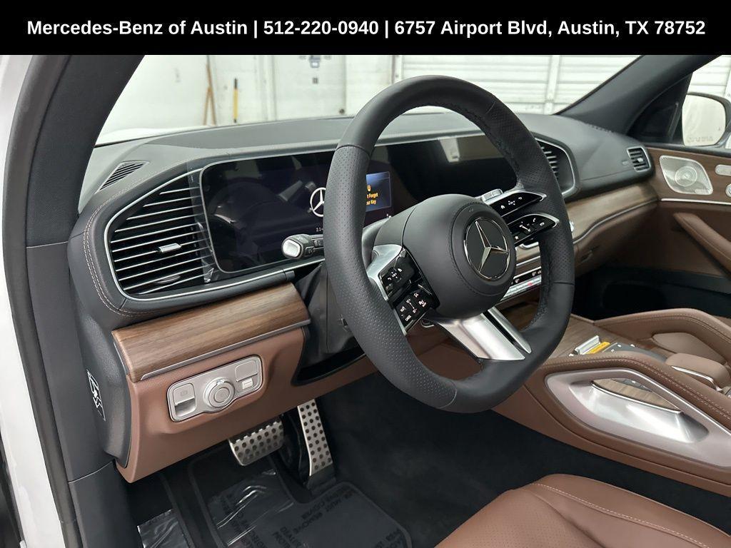 new 2025 Mercedes-Benz GLS 450 car, priced at $98,105