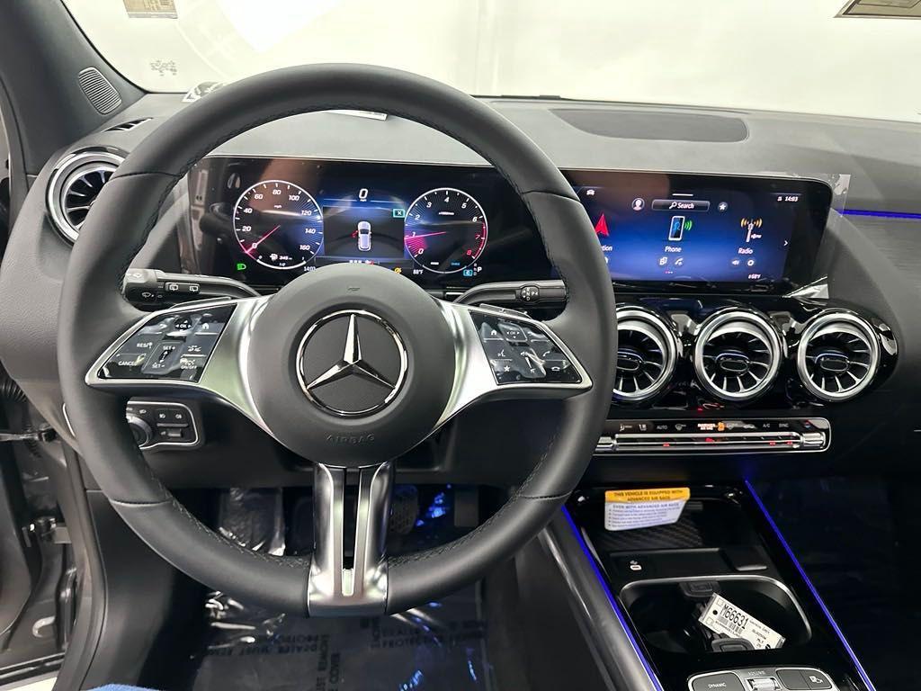 new 2025 Mercedes-Benz GLA 250 car, priced at $49,960