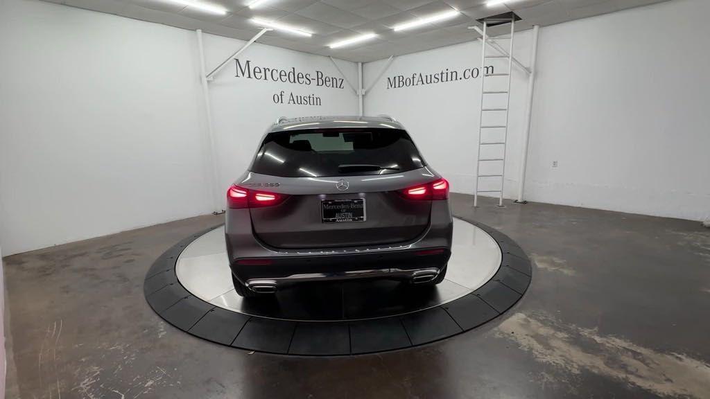 new 2025 Mercedes-Benz GLA 250 car, priced at $49,960