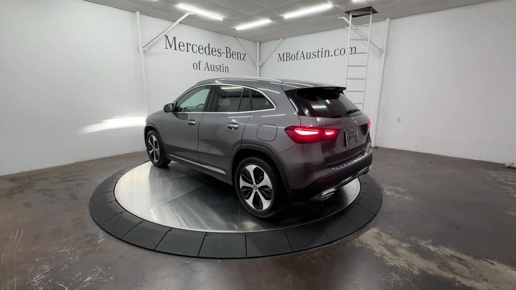 new 2025 Mercedes-Benz GLA 250 car, priced at $49,960