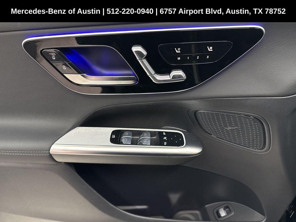 new 2025 Mercedes-Benz GLC 300 car, priced at $54,760