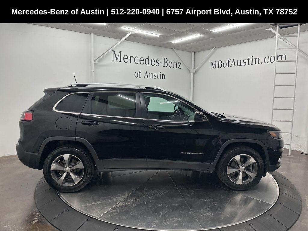 used 2019 Jeep Cherokee car, priced at $17,900