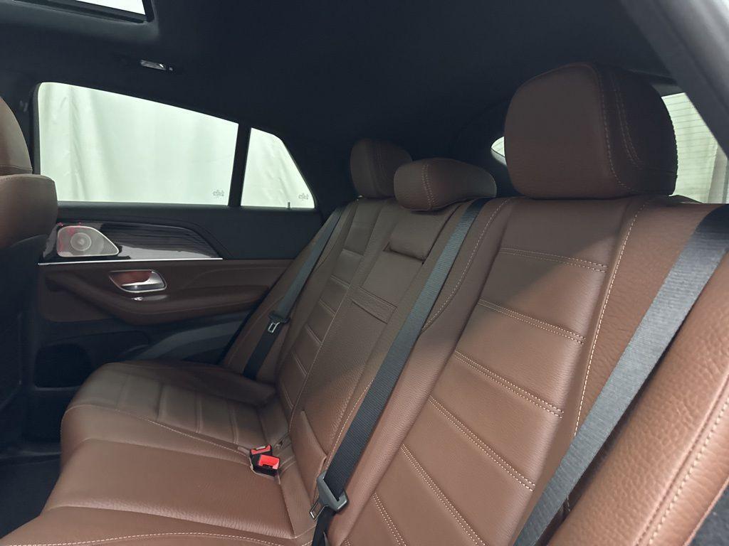 new 2025 Mercedes-Benz GLE 450 car, priced at $91,040