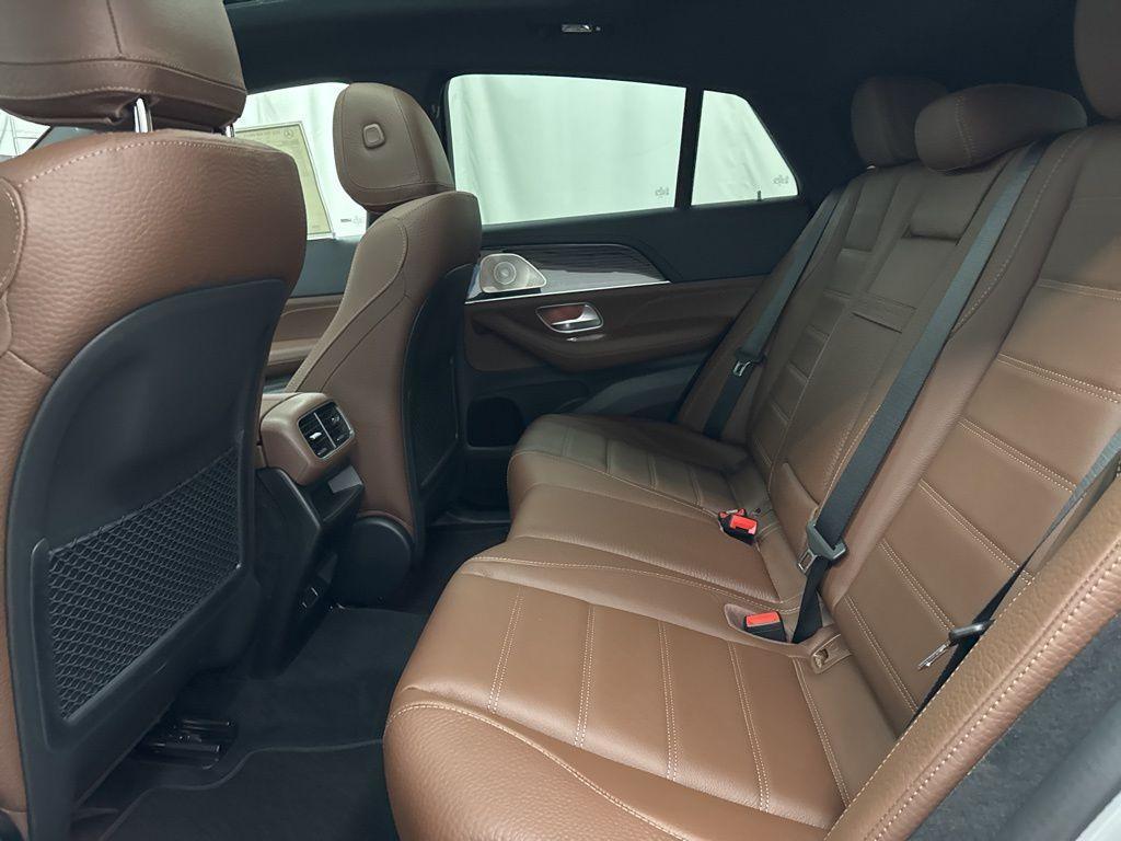 new 2025 Mercedes-Benz GLE 450 car, priced at $91,040