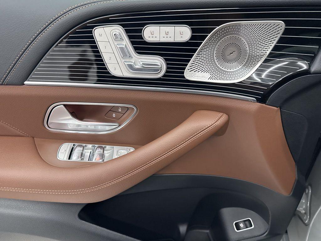 new 2025 Mercedes-Benz GLE 450 car, priced at $91,040