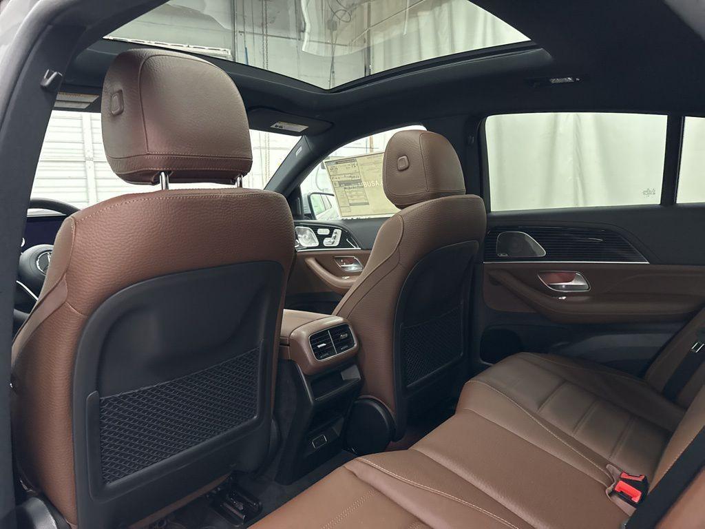 new 2025 Mercedes-Benz GLE 450 car, priced at $91,040