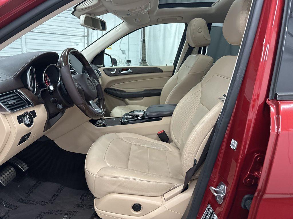 used 2019 Mercedes-Benz AMG GLE 43 car, priced at $39,900