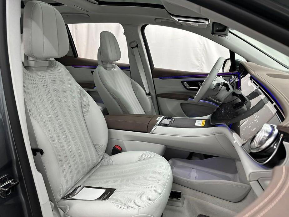 new 2024 Mercedes-Benz EQS 450 car, priced at $109,035