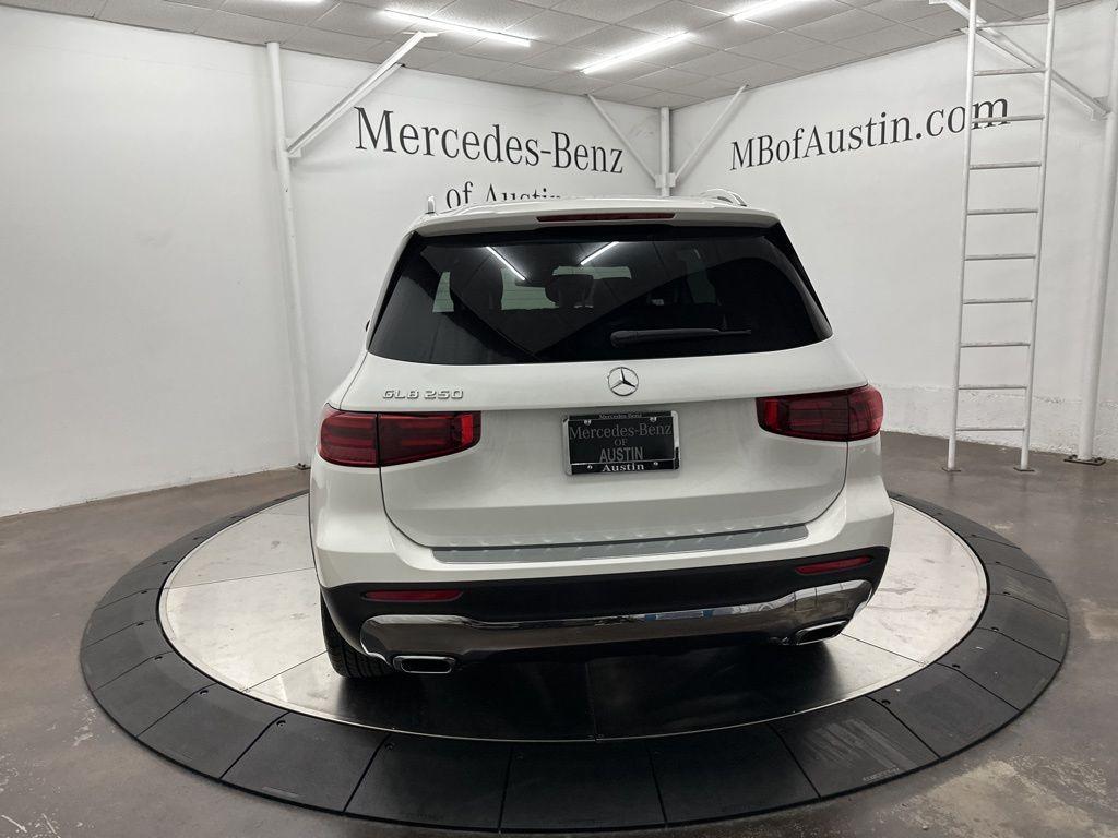 new 2025 Mercedes-Benz GLB 250 car, priced at $47,195