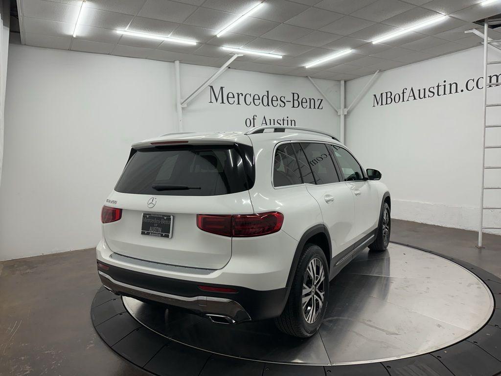 new 2025 Mercedes-Benz GLB 250 car, priced at $47,195