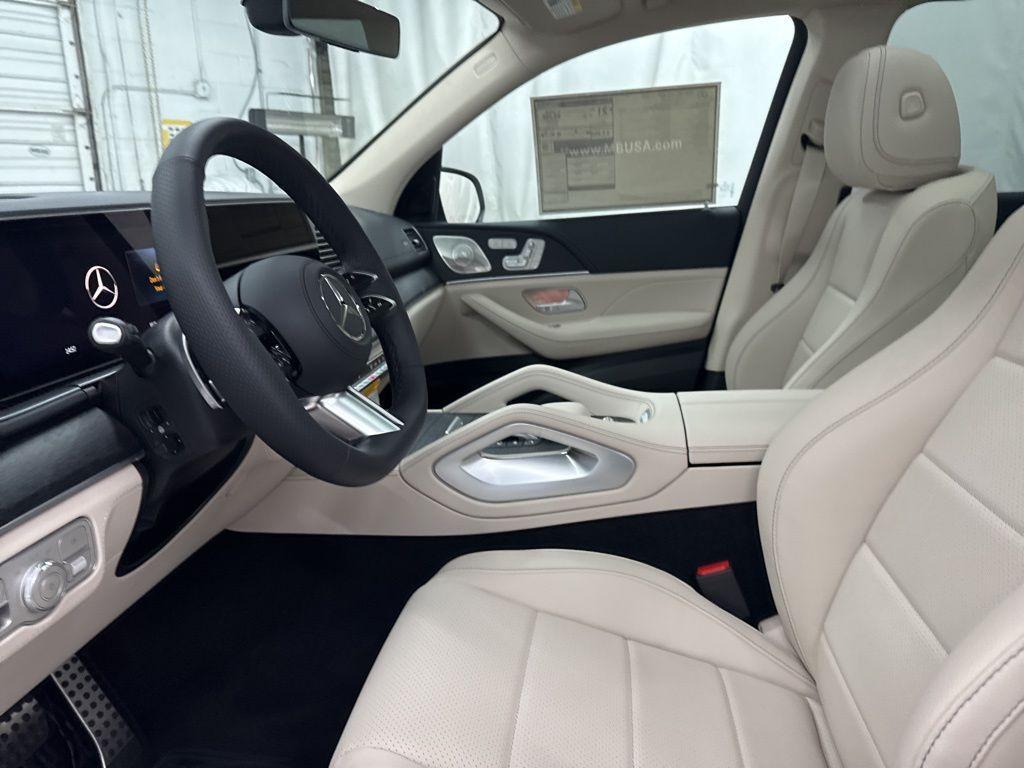 new 2026 Mercedes-Benz GLS 450 car, priced at $98,965