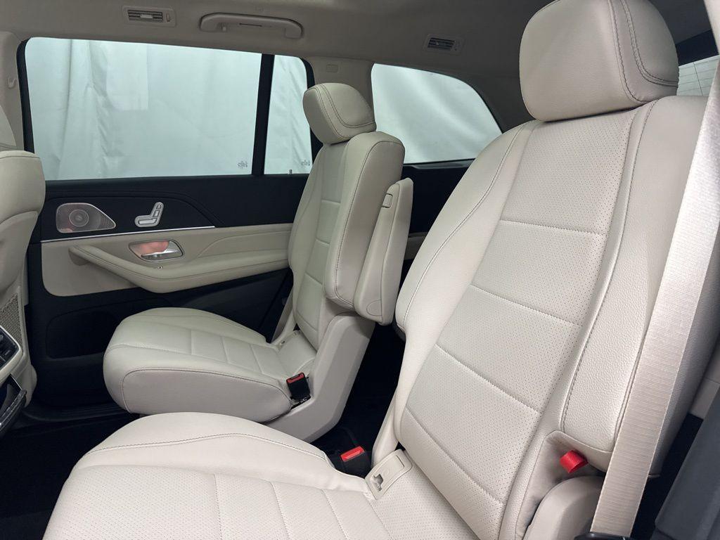 new 2026 Mercedes-Benz GLS 450 car, priced at $98,965