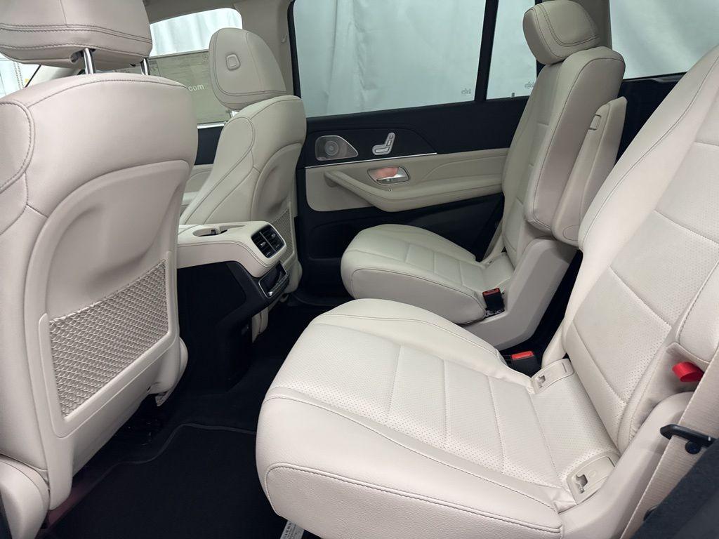 new 2026 Mercedes-Benz GLS 450 car, priced at $98,965