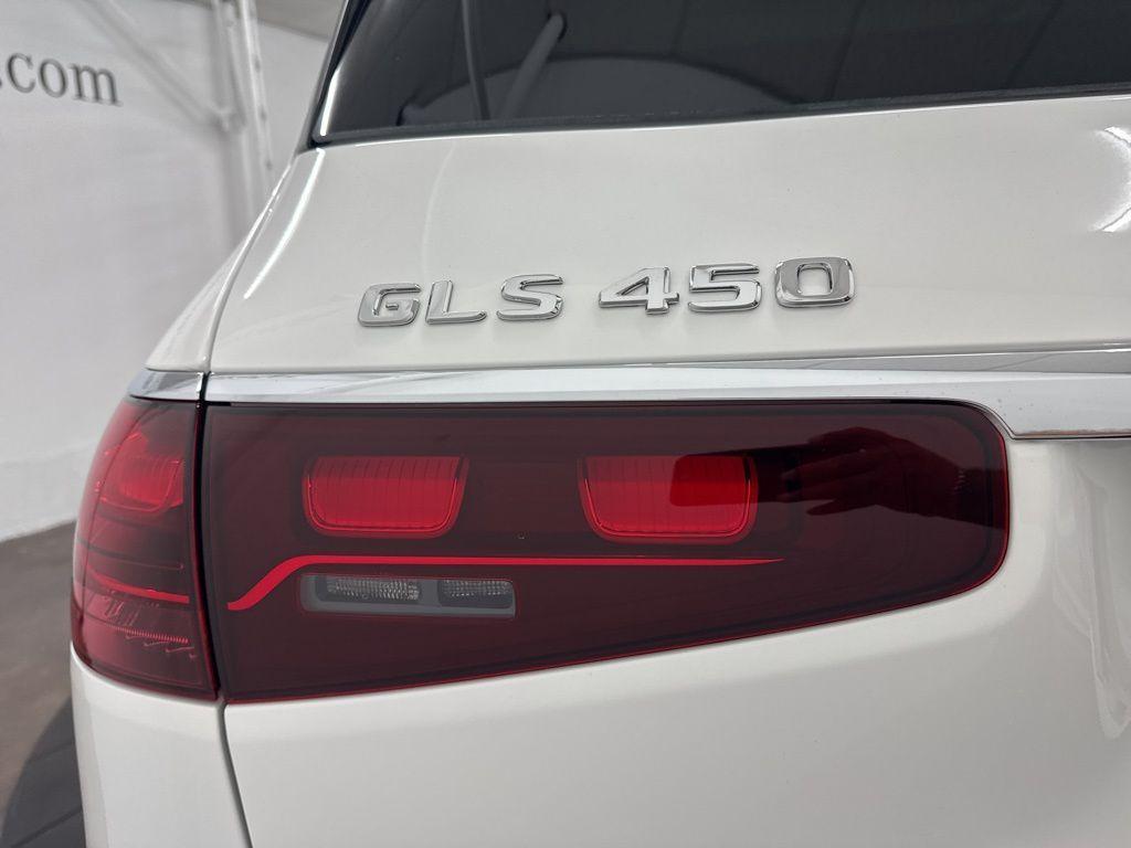 new 2026 Mercedes-Benz GLS 450 car, priced at $98,965