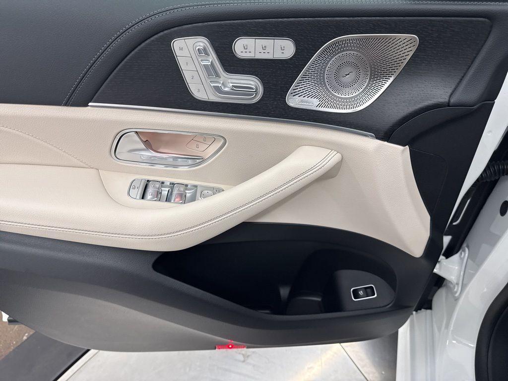 new 2026 Mercedes-Benz GLS 450 car, priced at $98,965
