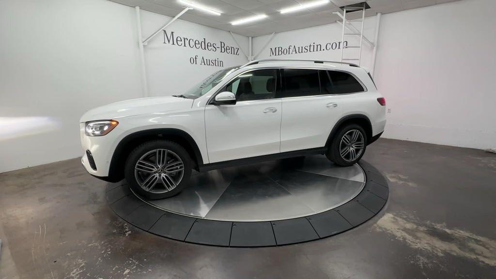 new 2025 Mercedes-Benz GLS 450 car, priced at $91,035