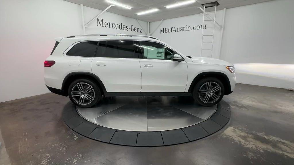 new 2025 Mercedes-Benz GLS 450 car, priced at $91,035