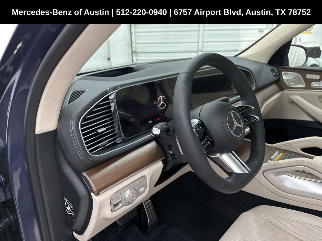 new 2025 Mercedes-Benz GLS 450 car, priced at $99,740