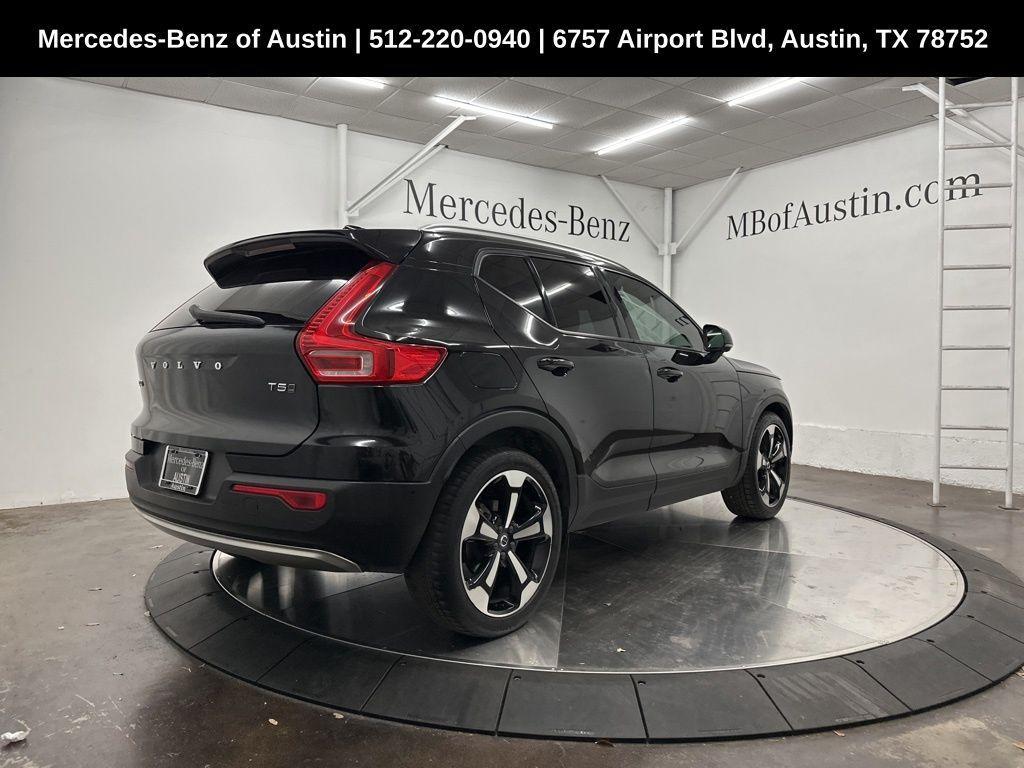 used 2019 Volvo XC40 car, priced at $17,900