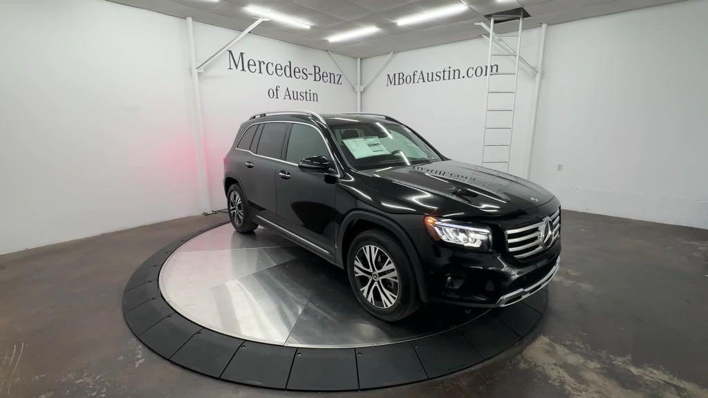 new 2024 Mercedes-Benz GLB 250 car, priced at $49,325