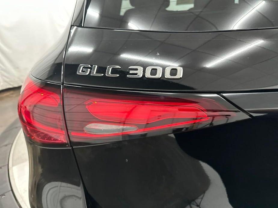 new 2025 Mercedes-Benz GLC 300 car, priced at $58,050