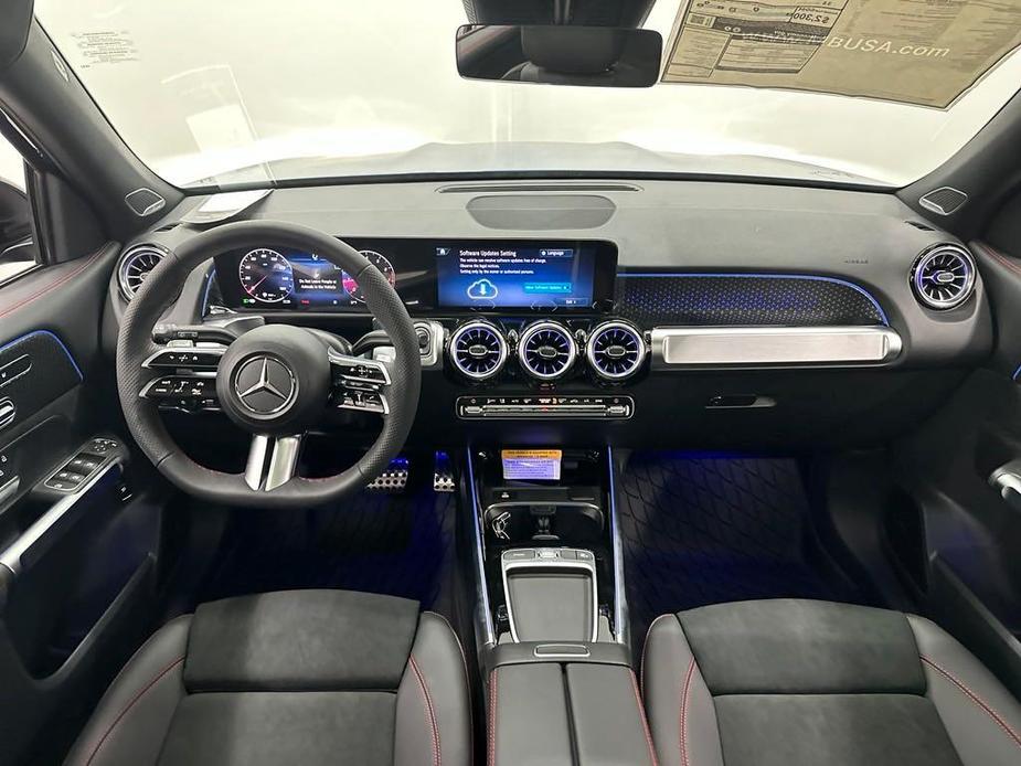 new 2024 Mercedes-Benz GLB 250 car, priced at $51,375