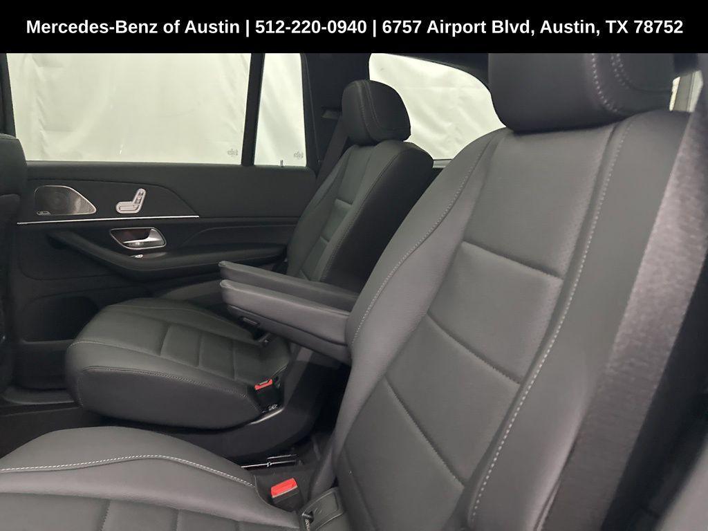 new 2025 Mercedes-Benz GLS 450 car, priced at $96,355