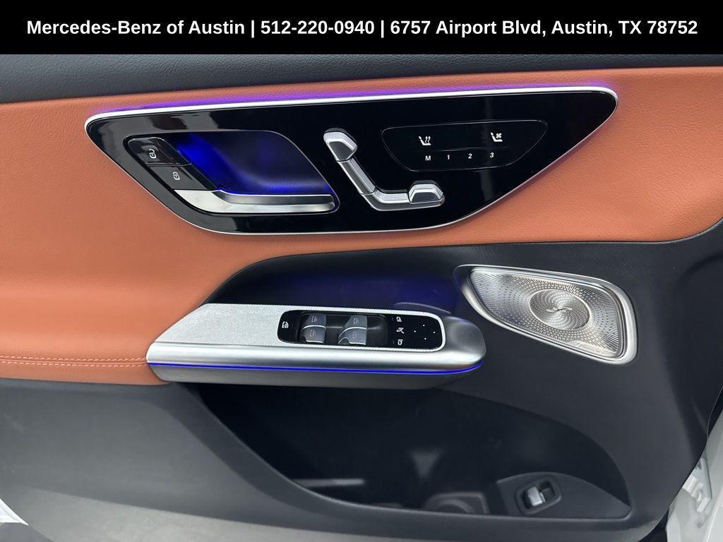 new 2025 Mercedes-Benz GLC 300 car, priced at $57,260