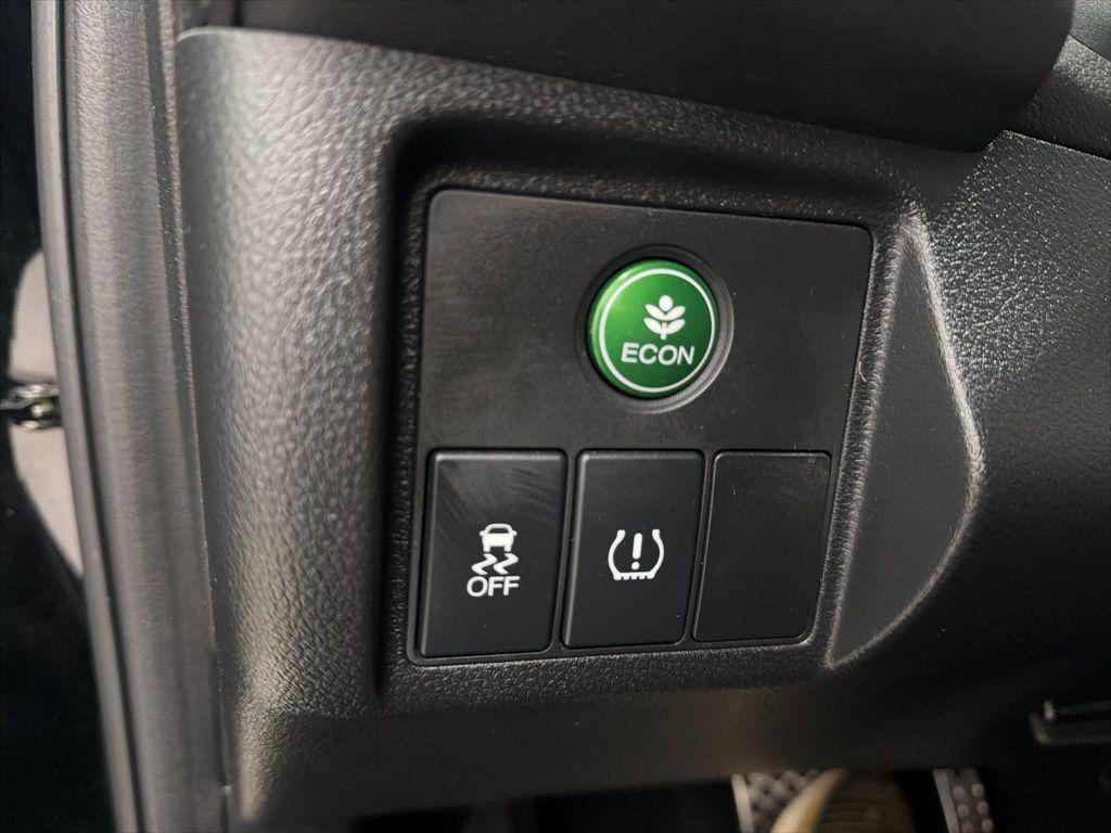 used 2022 Honda HR-V car, priced at $19,900