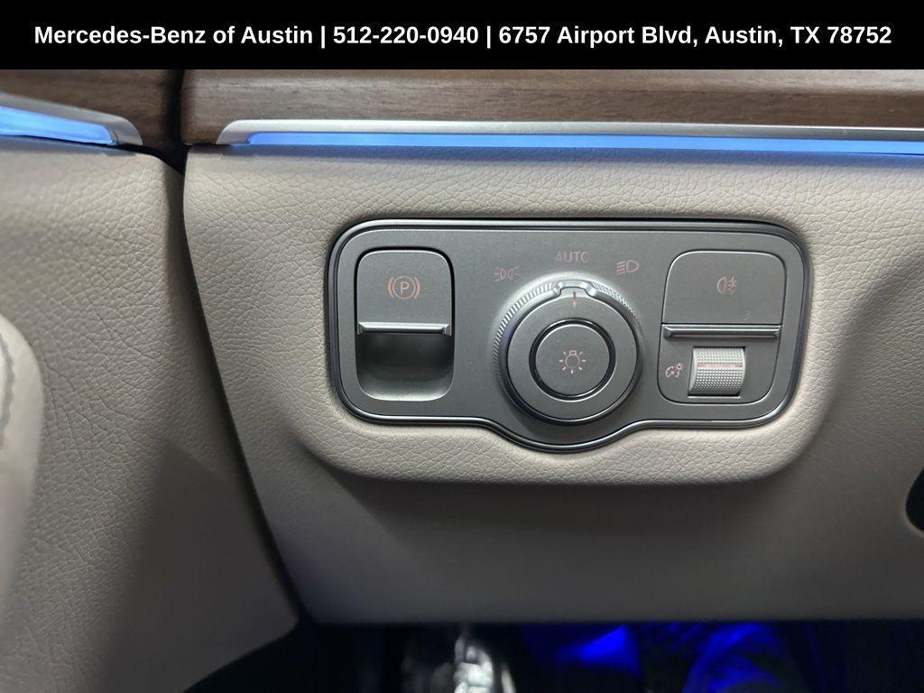 new 2025 Mercedes-Benz GLS 450 car, priced at $92,020