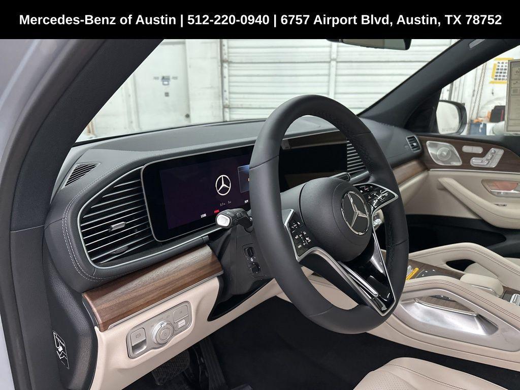 new 2025 Mercedes-Benz GLS 450 car, priced at $92,020