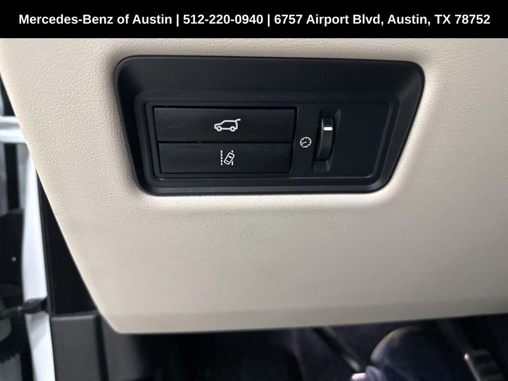 used 2015 Land Rover Range Rover car, priced at $20,900