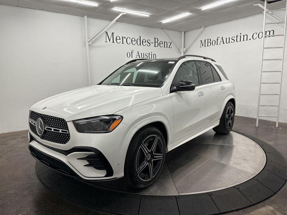 new 2025 Mercedes-Benz GLE 450 car, priced at $81,720