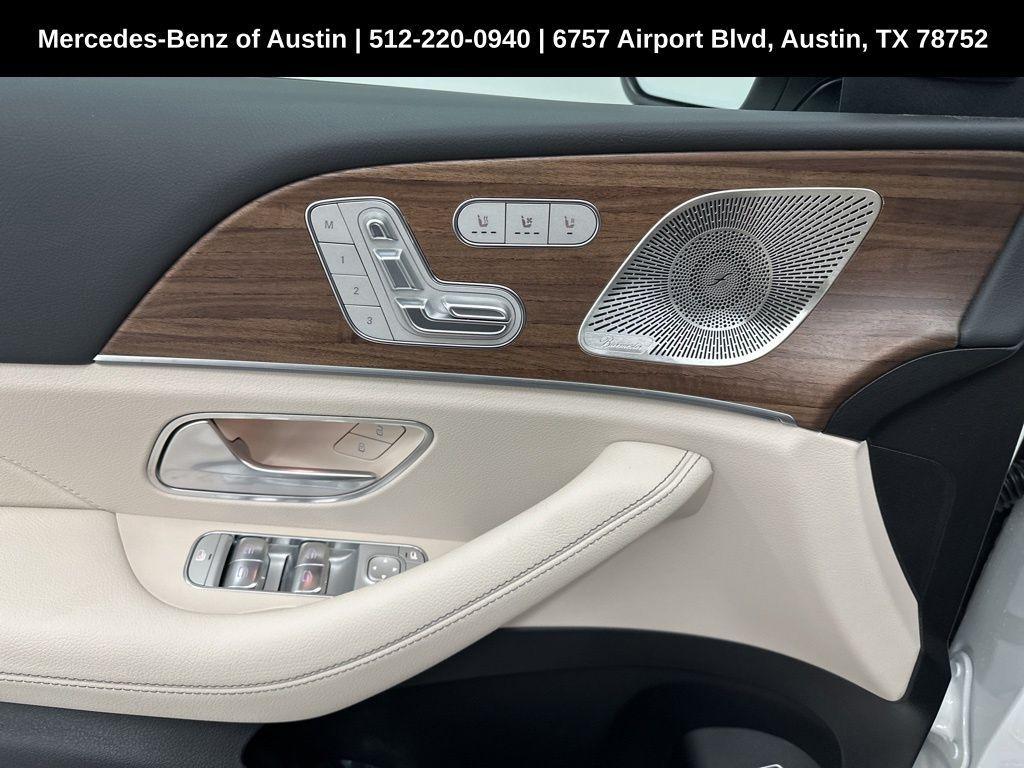 new 2025 Mercedes-Benz GLE 450 car, priced at $85,555