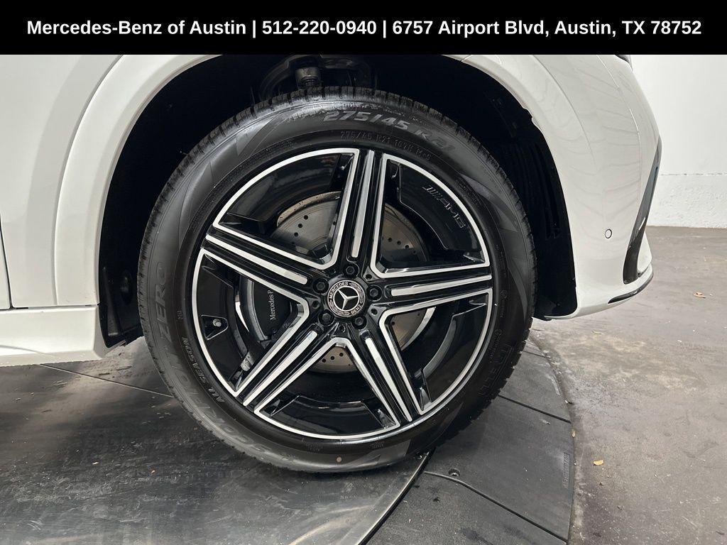 new 2025 Mercedes-Benz GLE 450 car, priced at $85,555