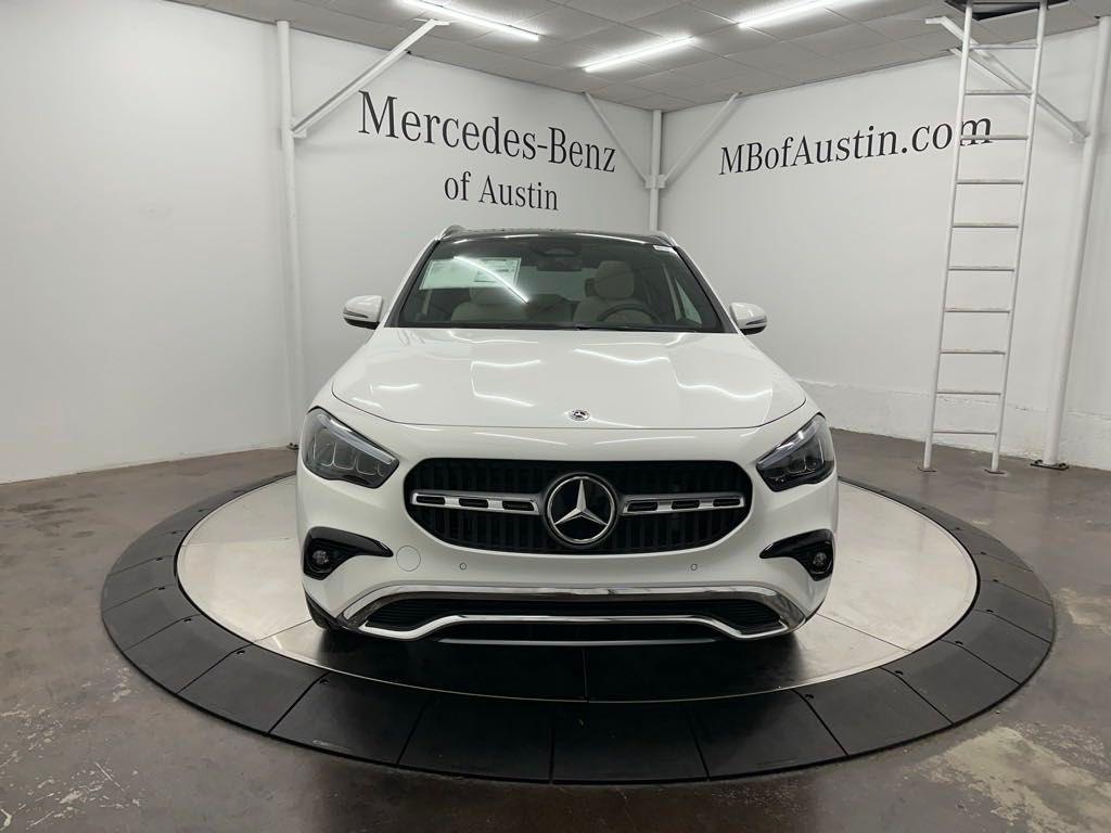 new 2025 Mercedes-Benz GLA 250 car, priced at $48,940