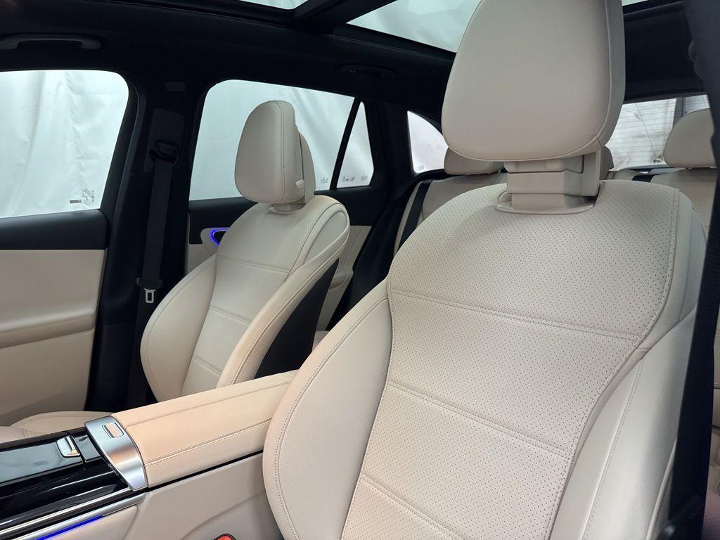 new 2026 Mercedes-Benz GLC 300 car, priced at $57,885