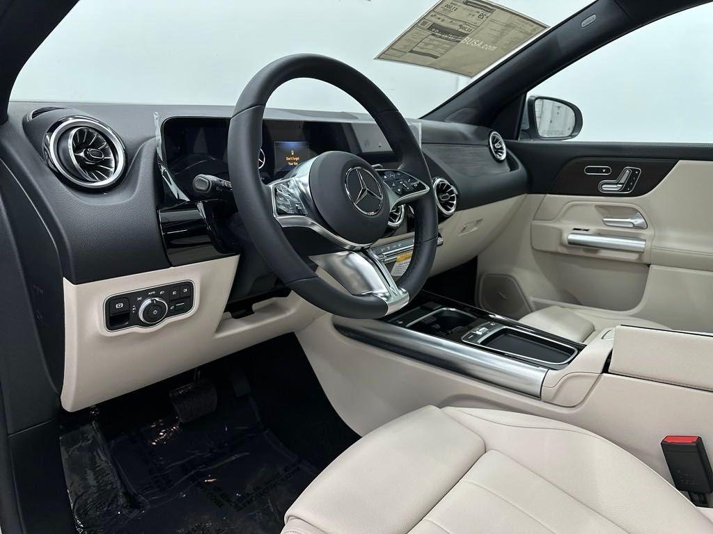 used 2025 Mercedes-Benz GLA 250 car, priced at $50,120