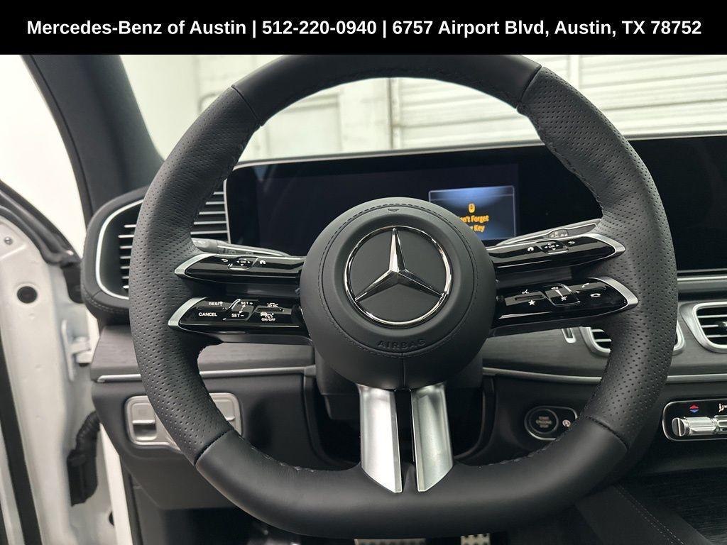 new 2025 Mercedes-Benz GLS 450 car, priced at $96,355