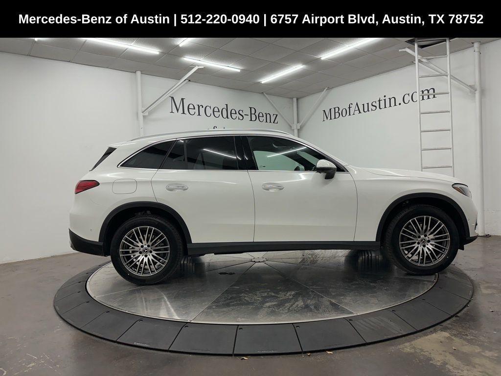 new 2025 Mercedes-Benz GLC 300 car, priced at $57,260