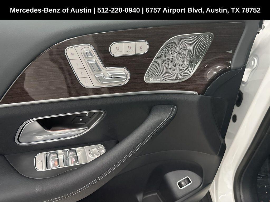new 2025 Mercedes-Benz GLS 450 car, priced at $94,980