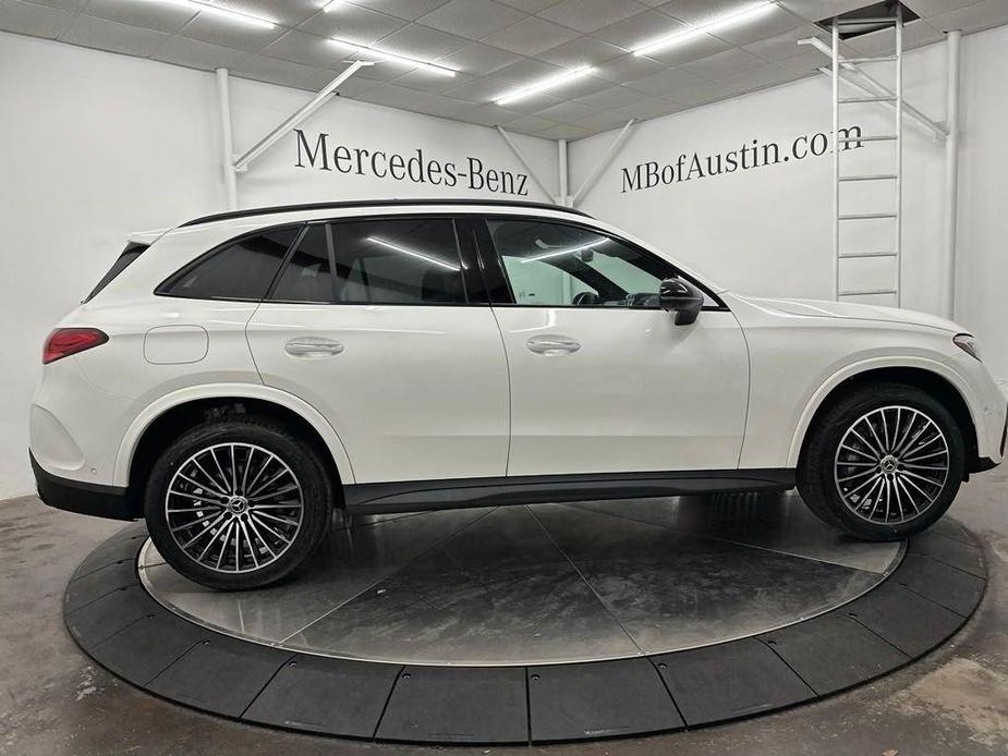 new 2025 Mercedes-Benz GLC 300 car, priced at $60,300