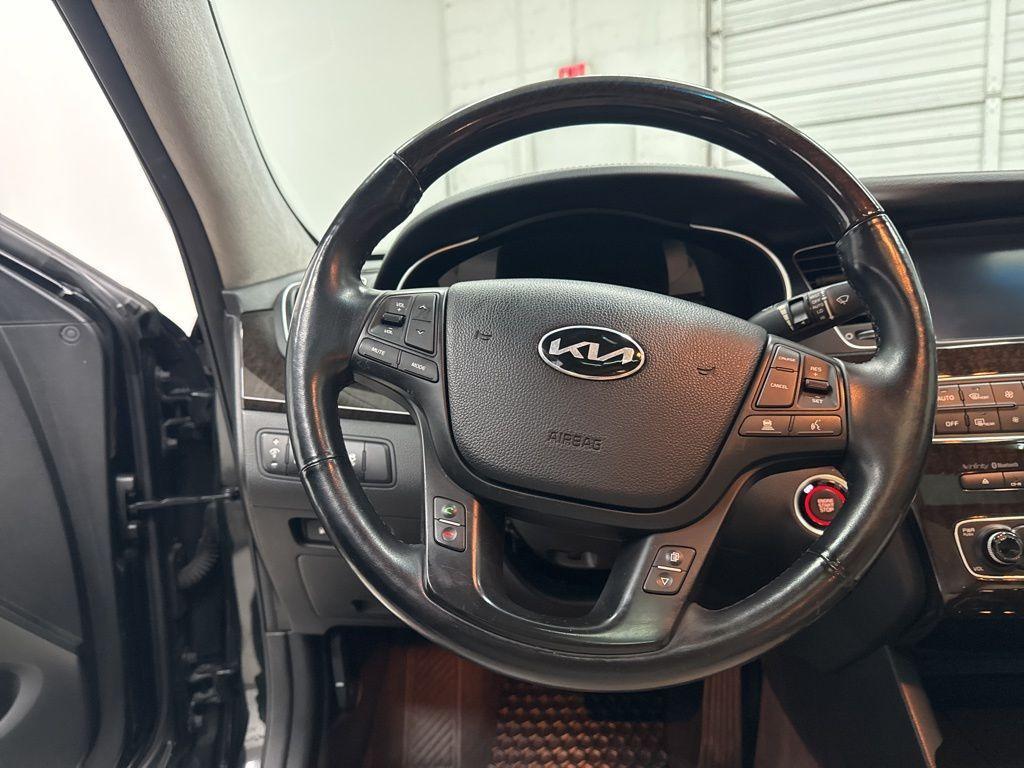 used 2014 Kia Cadenza car, priced at $12,900