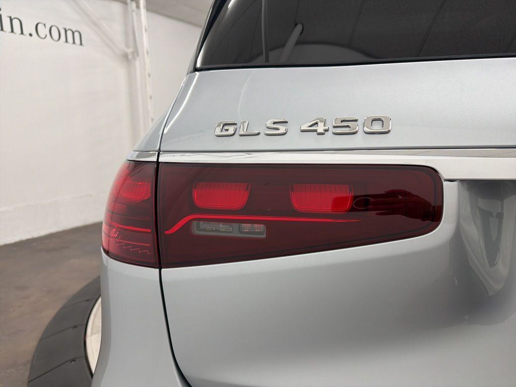new 2026 Mercedes-Benz GLS 450 car, priced at $99,630