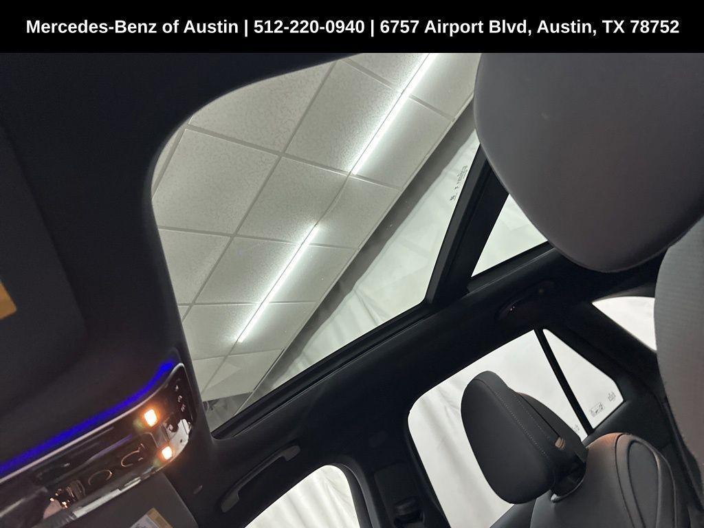 new 2025 Mercedes-Benz GLC 300 car, priced at $61,010