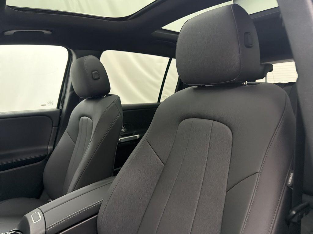 new 2026 Mercedes-Benz GLB 250 car, priced at $50,395