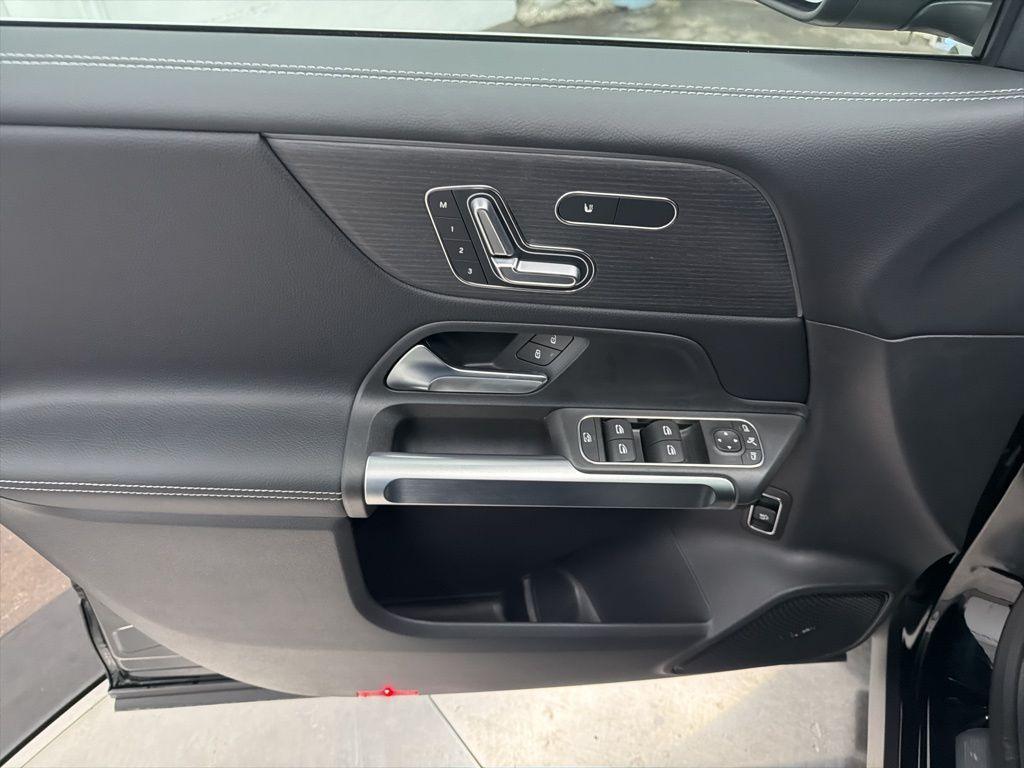 new 2026 Mercedes-Benz GLB 250 car, priced at $50,395