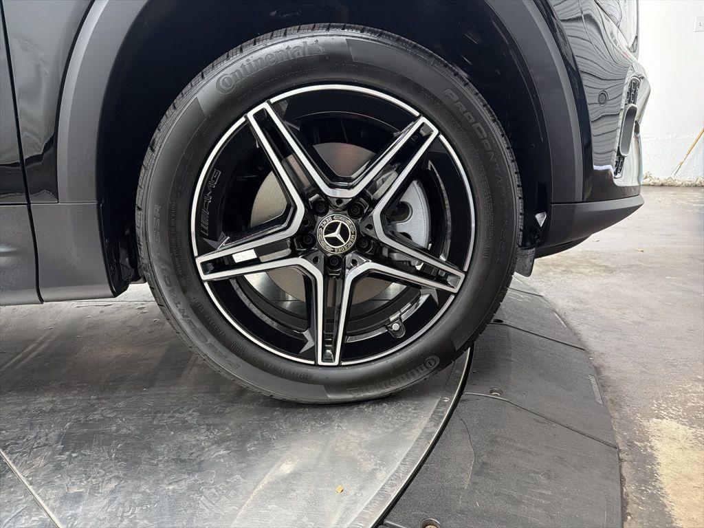 new 2026 Mercedes-Benz GLB 250 car, priced at $50,395